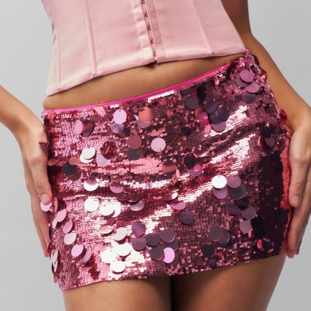 NWOT GUIZIO Viral Low Rise Paillette Sequin Hot Pink Micro Mini Skirt Size Large
